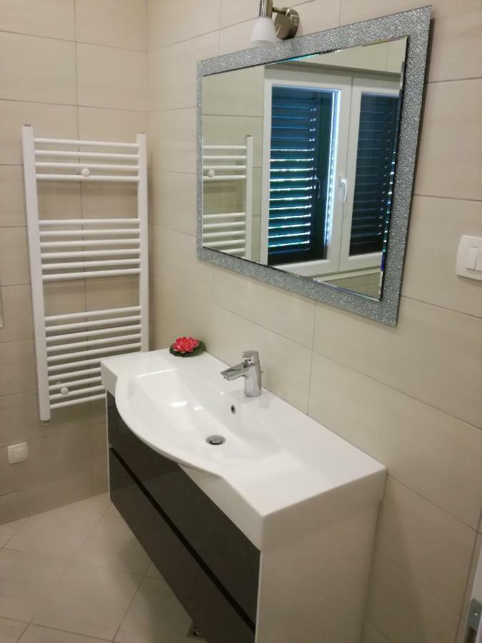 מאקרסקה Apartments Smokva מראה חיצוני תמונה