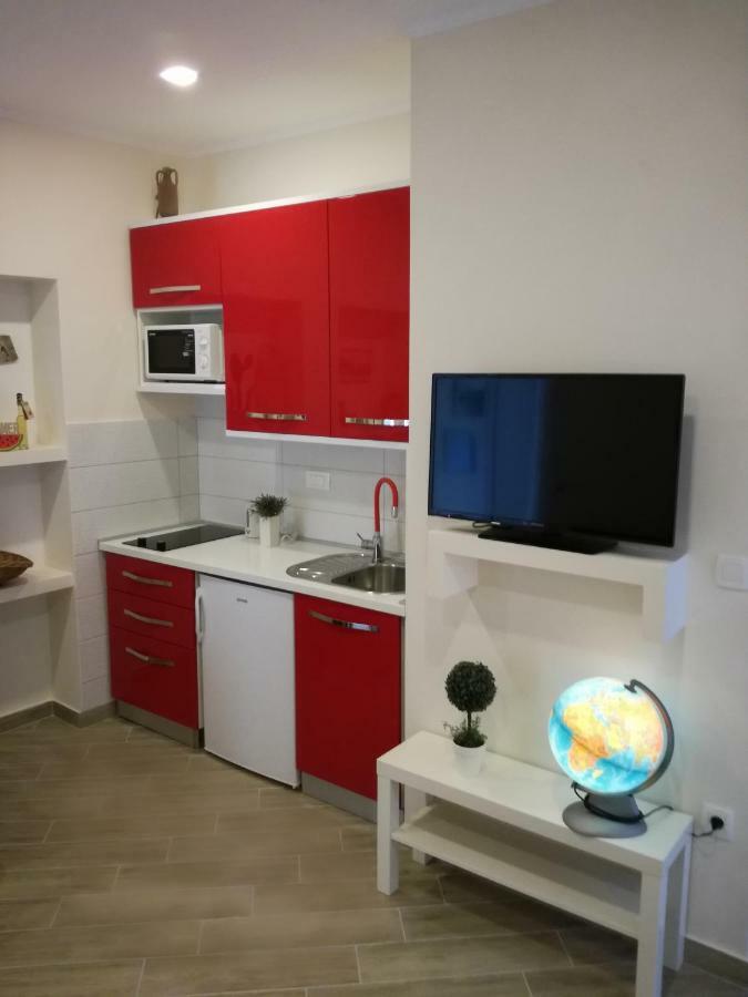 מאקרסקה Apartments Smokva מראה חיצוני תמונה