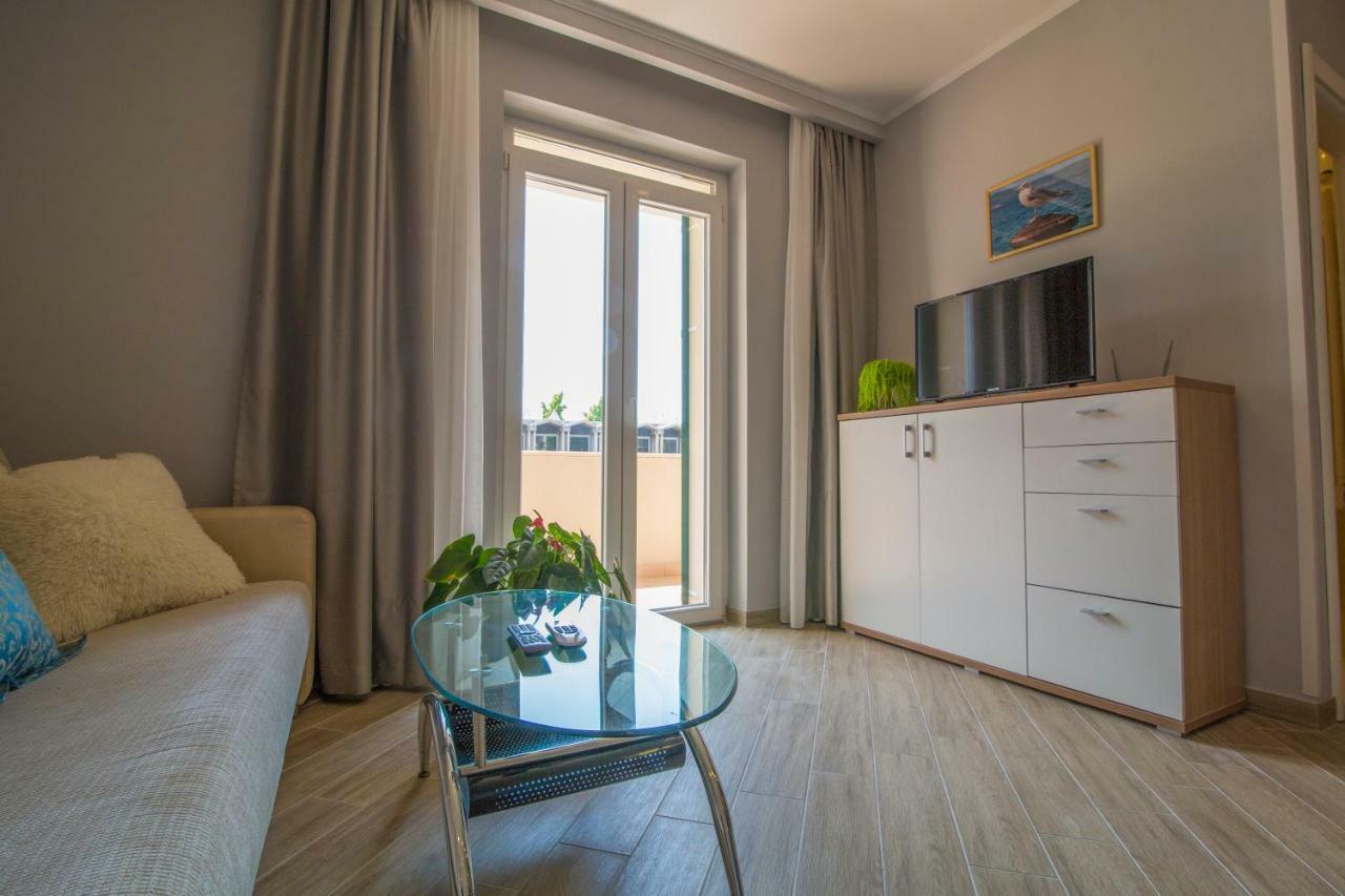 מאקרסקה Apartments Smokva מראה חיצוני תמונה